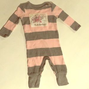 0-3 month Burt’s Bees Baby Onsie,